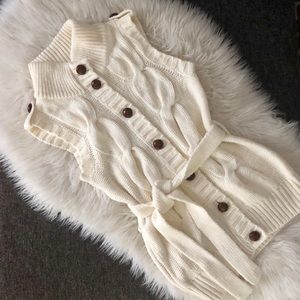 Forever 21 ❄️ Cable Knit Belted Sweater Vest